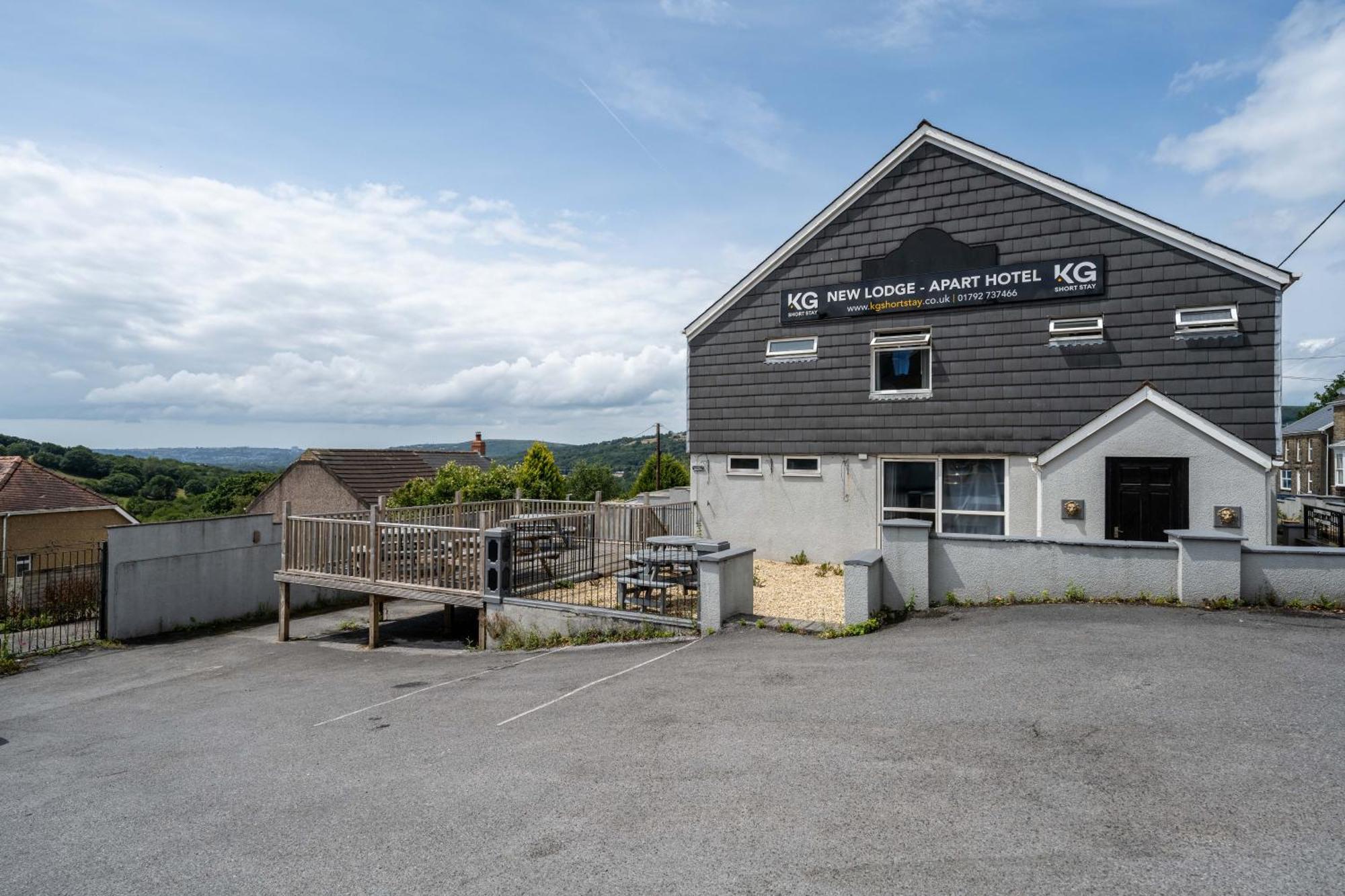 The New Lodge Pontardawe Eksteriør billede